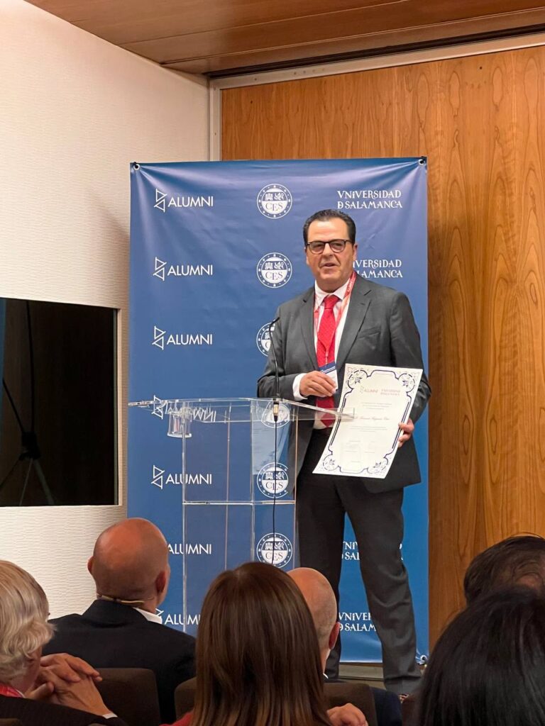 Fernando Fregeneda-Cum-Laude-Usal Award