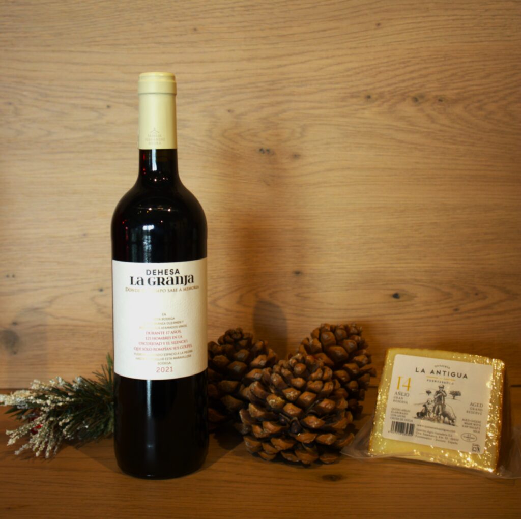 vino dehesa la granja y queso añejo la antigua

Queso y vino